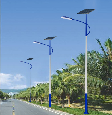 1742828246142723.jpg 天山太阳能路灯.jpg