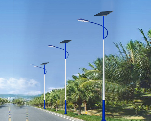 天山太阳能路灯