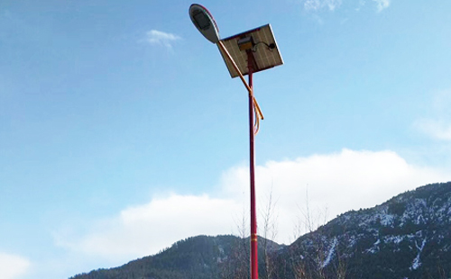 如何选择高质量的天山太阳能路灯材料：全方位指南