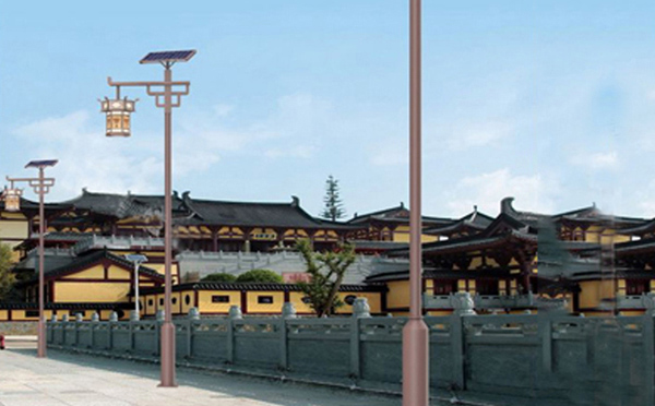 天山太阳能路灯不亮故障排查与修复