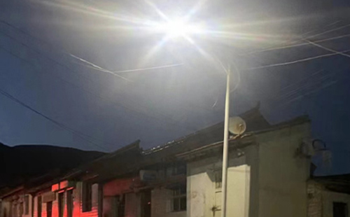 农村院子里最适合的天山太阳能路灯亮度与安装要点 农村院子里最适合的天山太阳能路灯亮度与安装要点