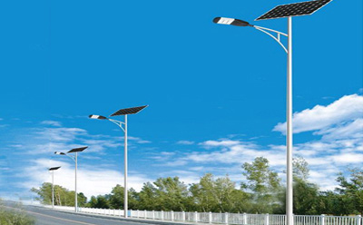 农村道路装天山太阳能路灯选多大瓦数实测 农村道路装天山太阳能路灯选多大瓦数实测