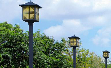 太阳能天山庭院灯怎么选亮度与续航更耐用 太阳能天山庭院灯怎么选亮度与续航更耐用