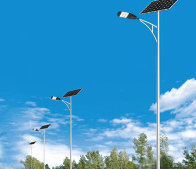 天山太阳能路灯维护时，这些细节别忽略！